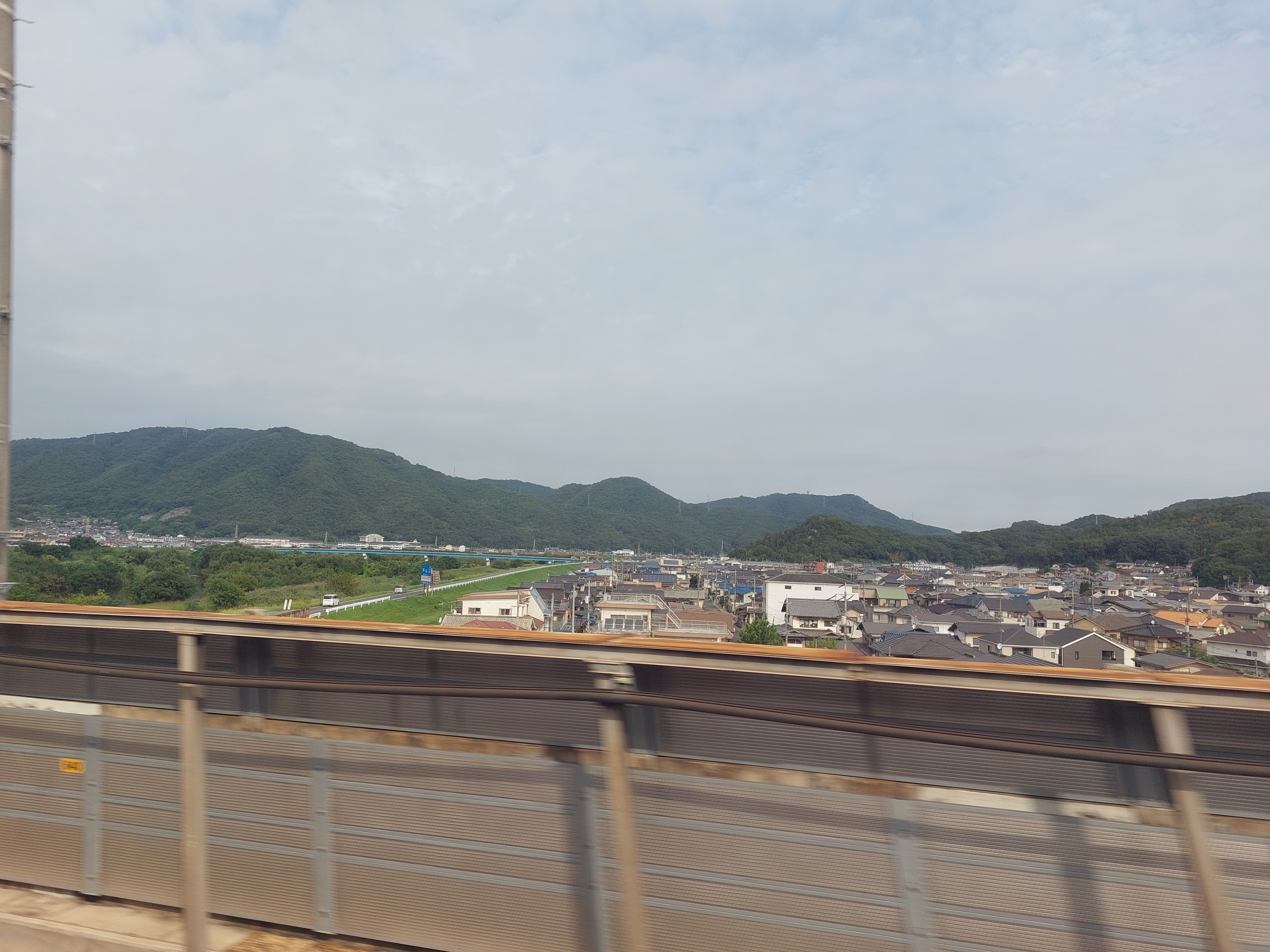 新幹線からの眺め