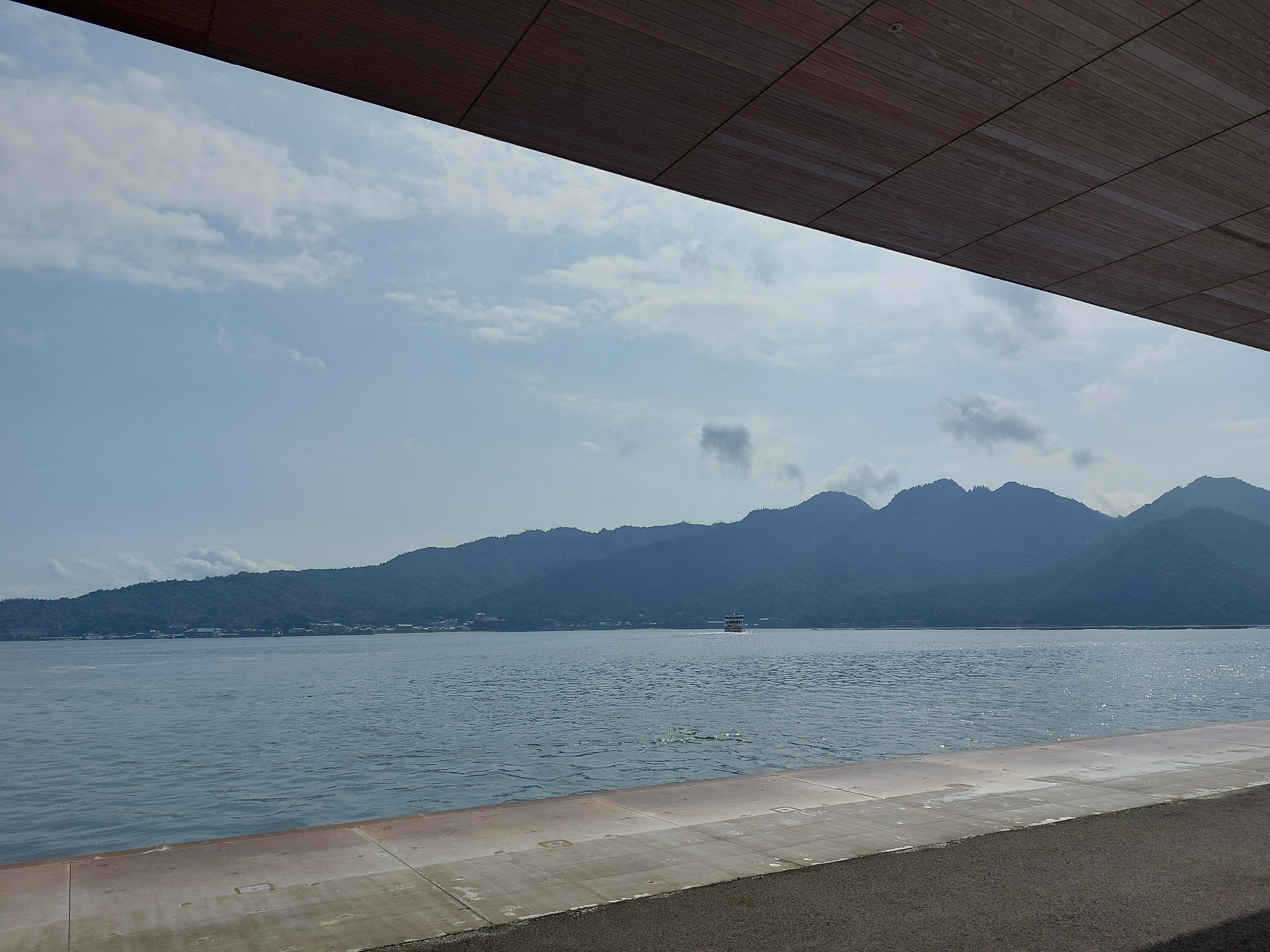 宮島口旅客ターミナル