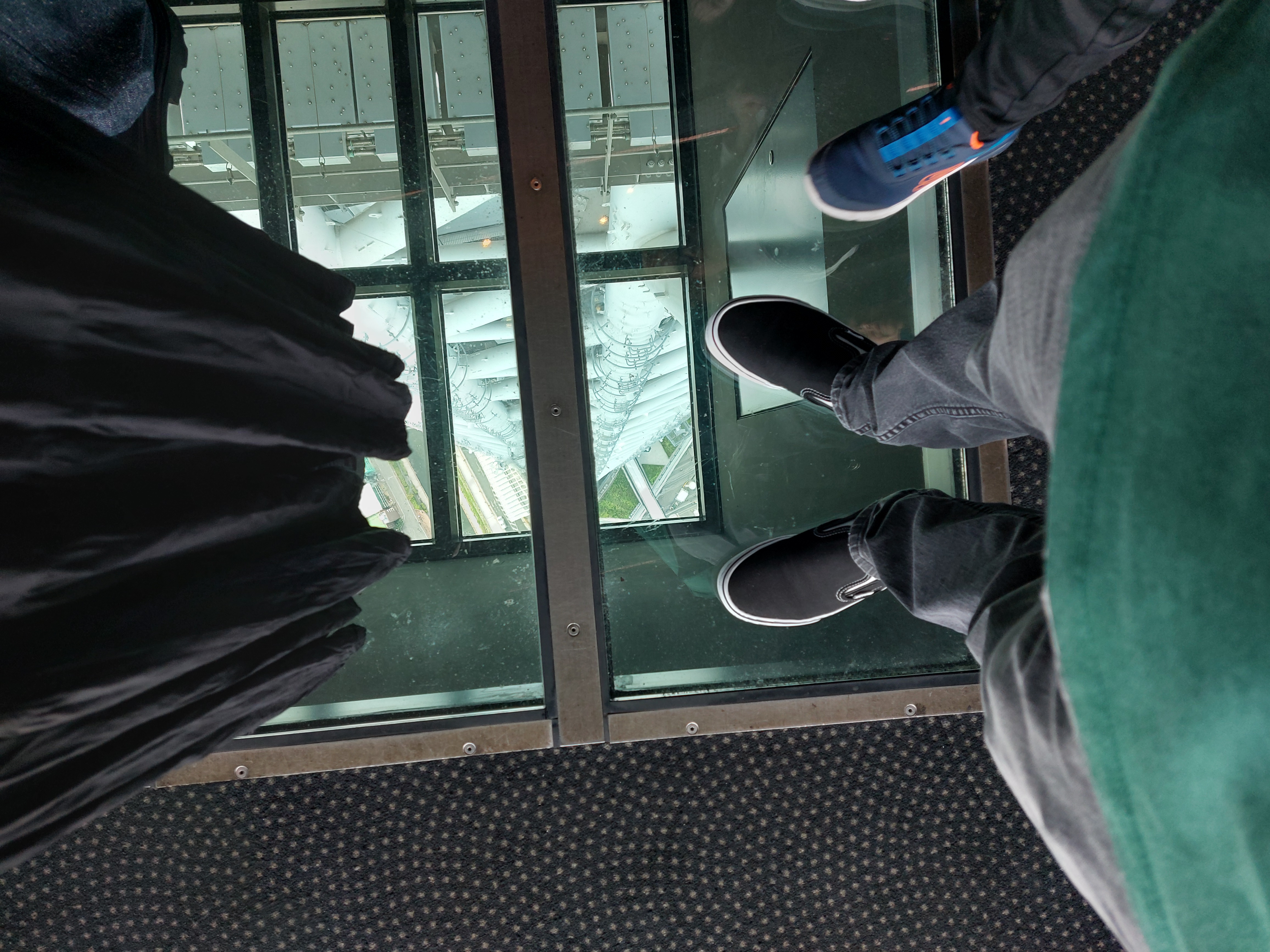 東京スカイツリーのグラス床