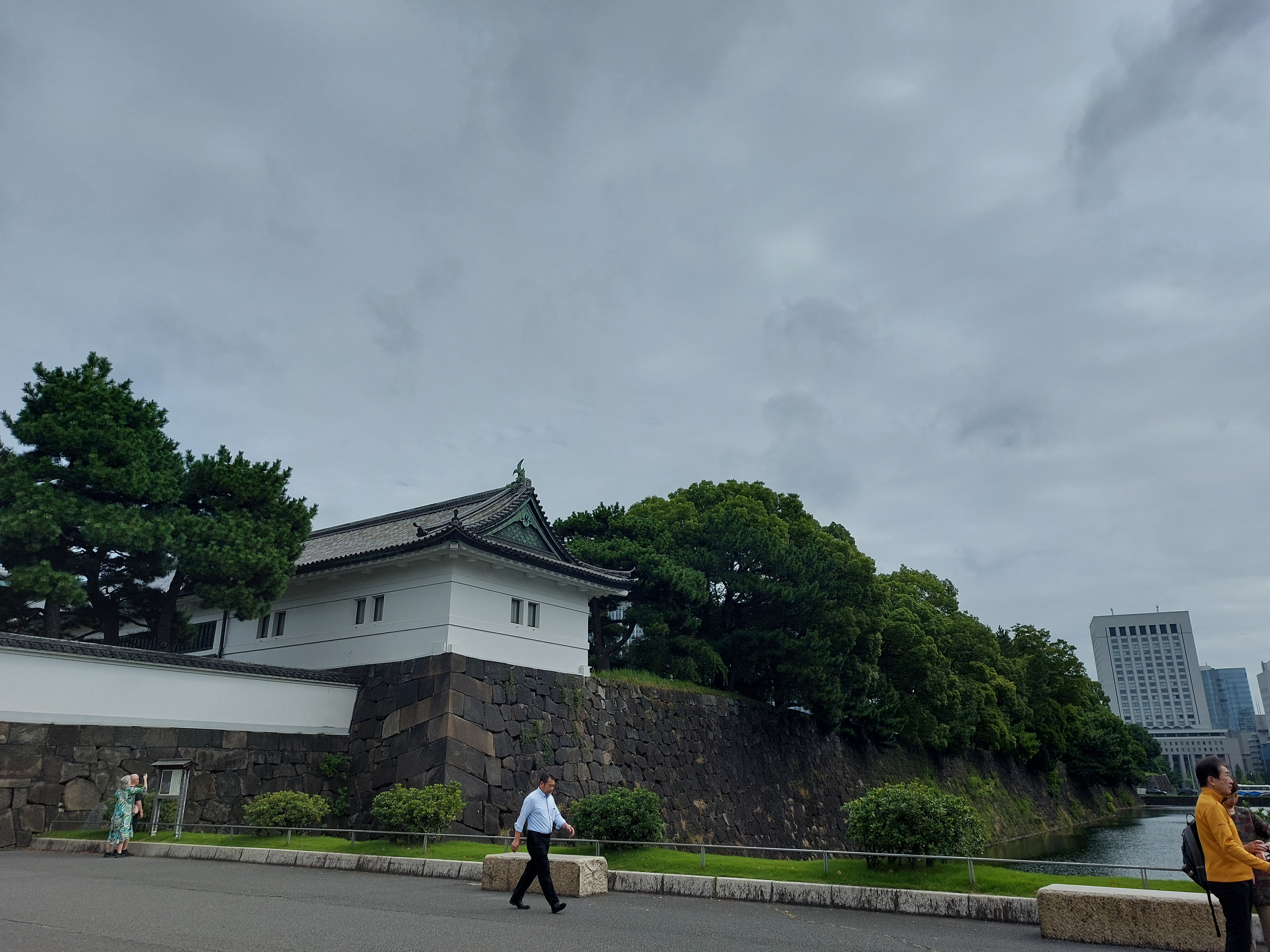 皇居の外